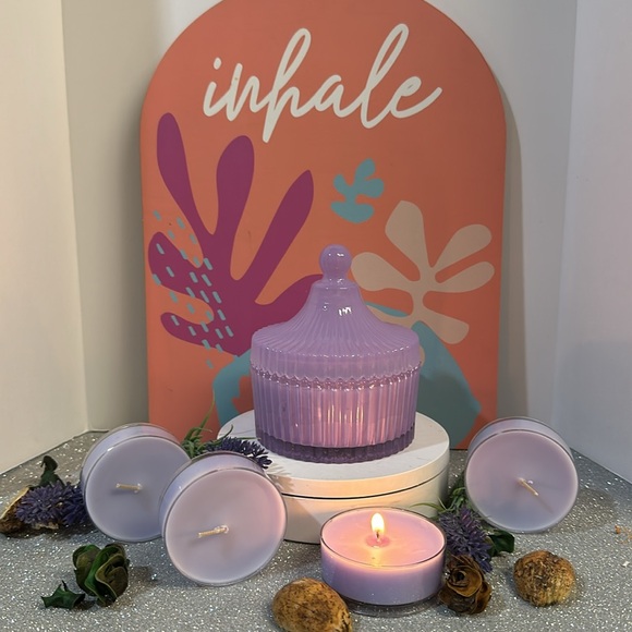 LAVENDER POWDER ROOM, SCENT UNLEASHED LLC, LUXURY HAND POURED SCENTED CANDLES! - Picture 4 of 10